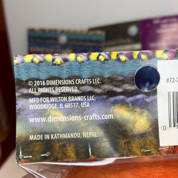 Dimensions FeltWorks Roving Wool Felt Needle Felting Blue Orange Purple Green - Picture 10 of 13